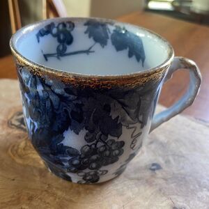 Ridgway England Royal Semi Porcelain Muscatel Mug
